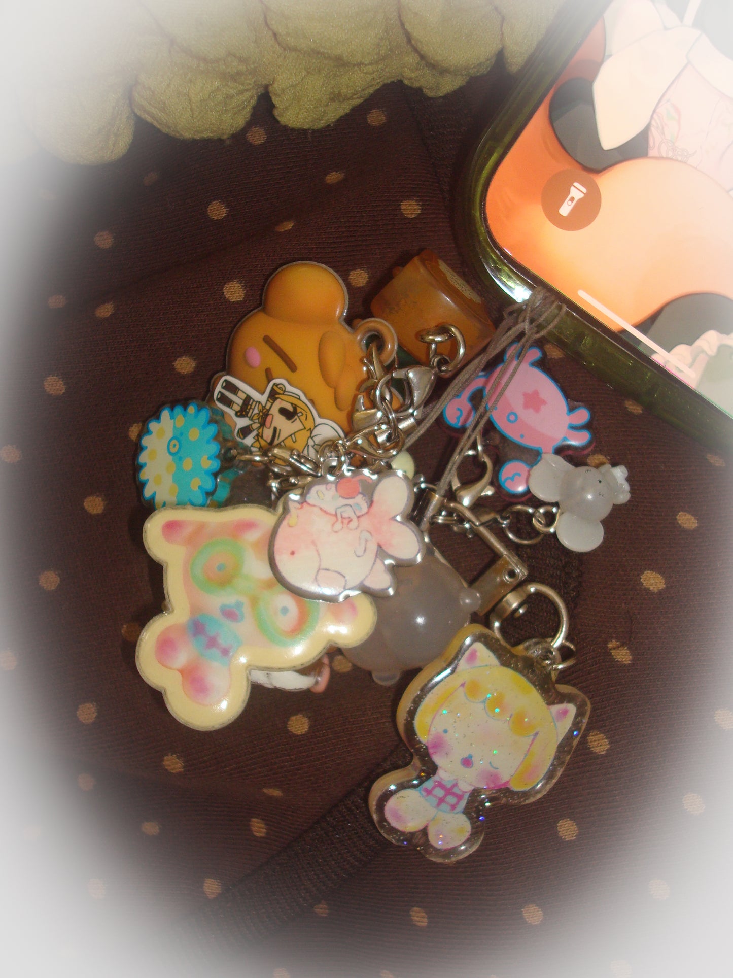 tsunscoops phone charm