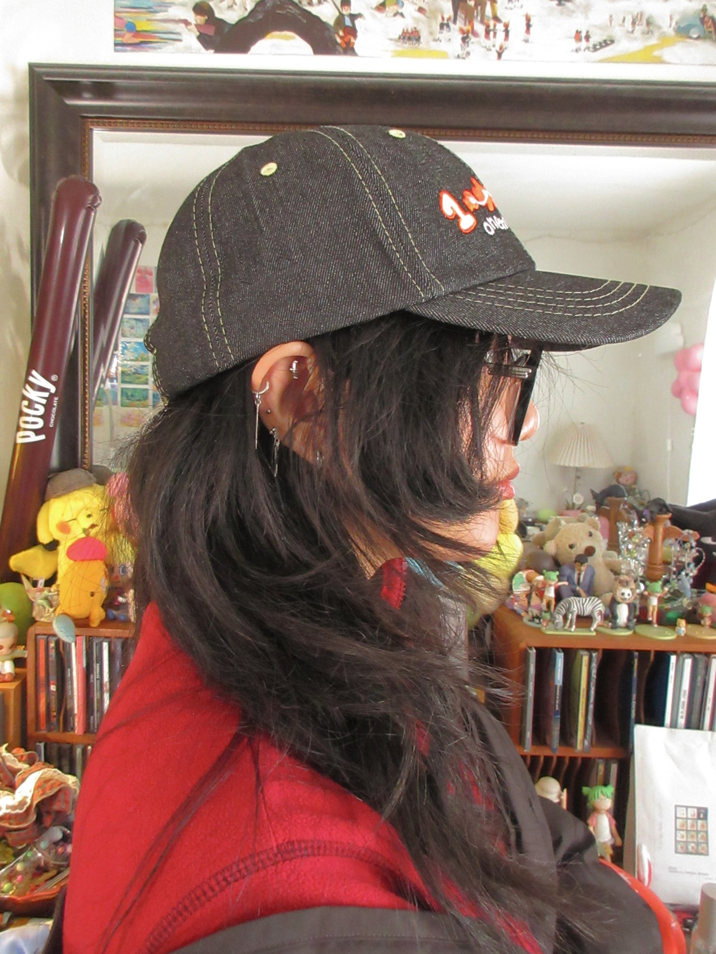 onenhillion red colorway denim cap!~