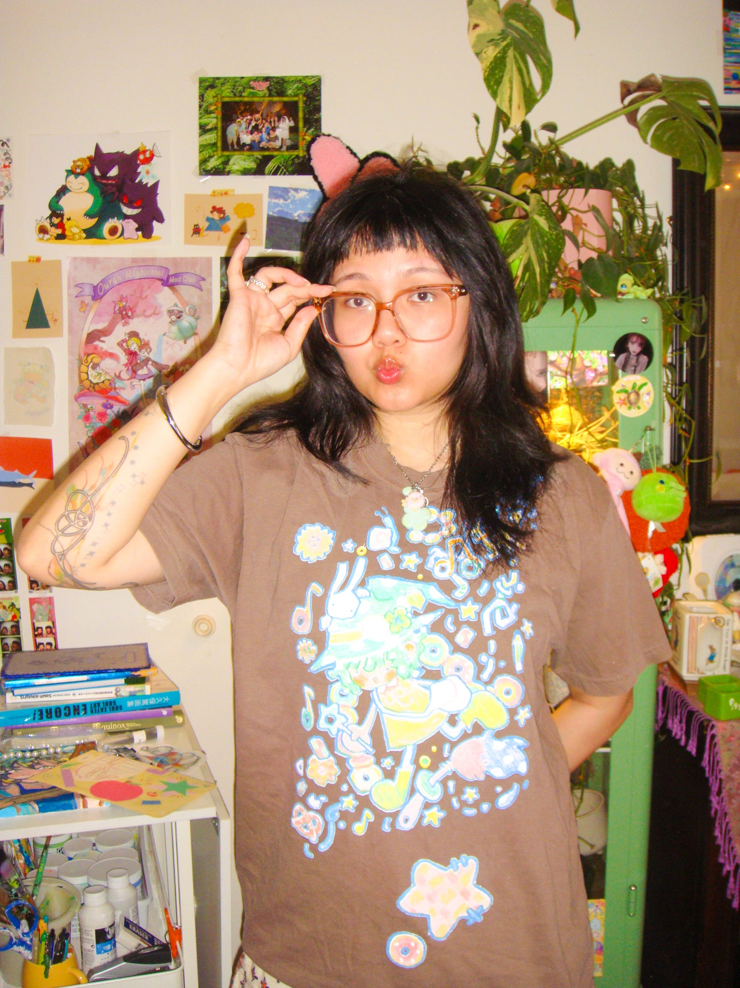 donut witch tee
